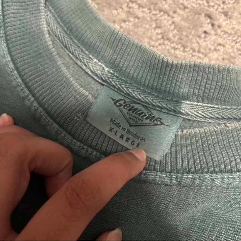 Green Sweater - Picture 3 of 3